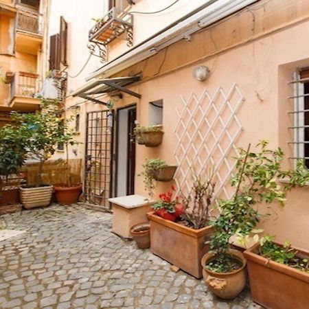 Independent With Garden Heart Of Trastevere John Cabot روما المظهر الخارجي الصورة